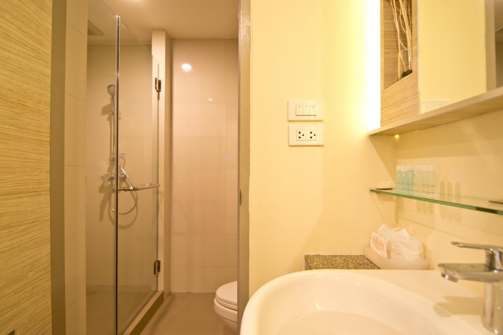 ホテル Sunshine One パッタヤー 部屋 写真